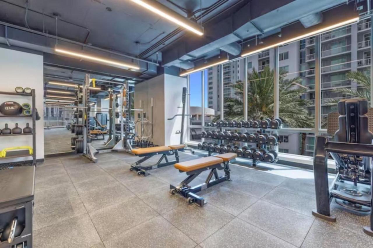 Upscale Ocean View Studio Pool And Gym Villa Miami Exteriör bild